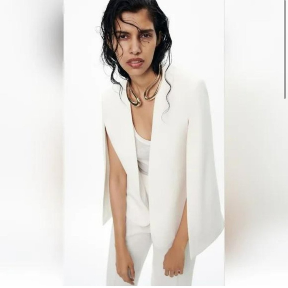 ZARA CAPE SLEEVE BLAZER